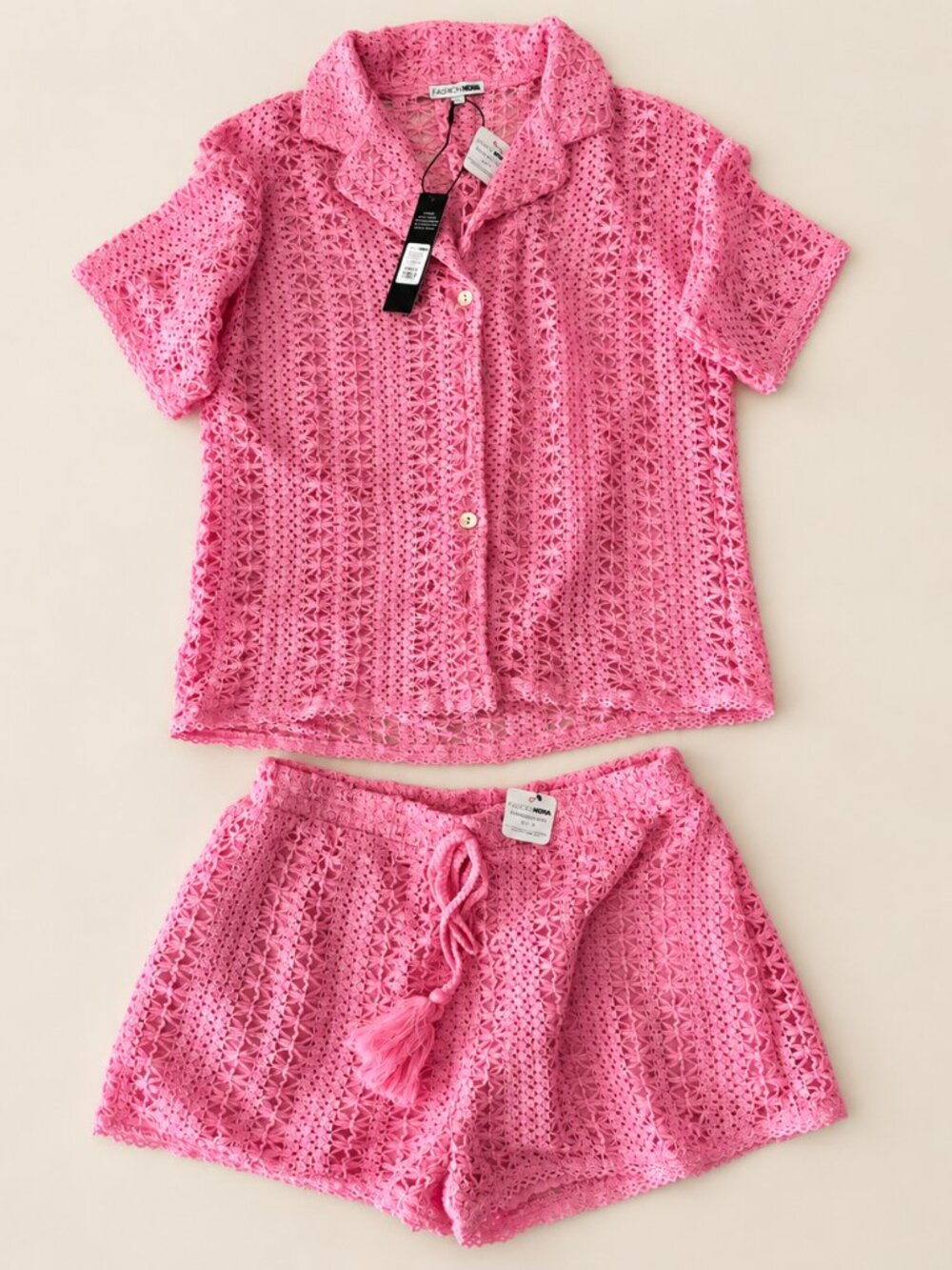 NWT Fashion Nova Pink Floral Crochet Shirt Shorts Set M